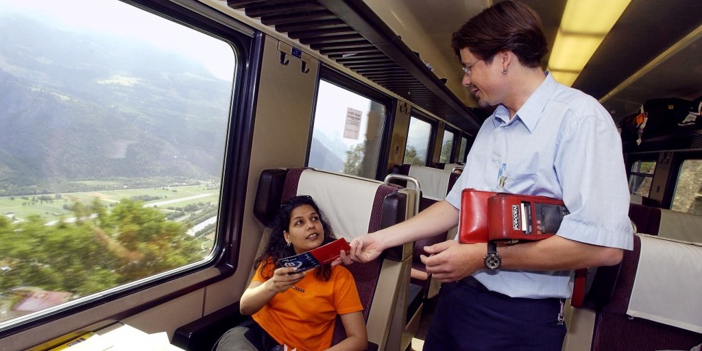 スイスの鉄道イメージ