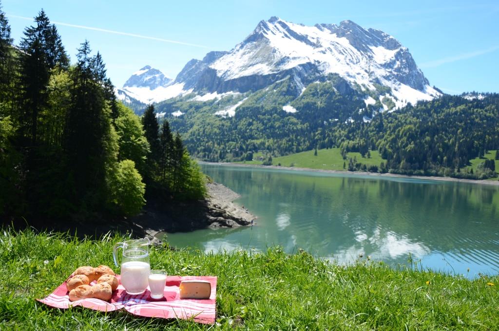 スイスでの朝食イメージ